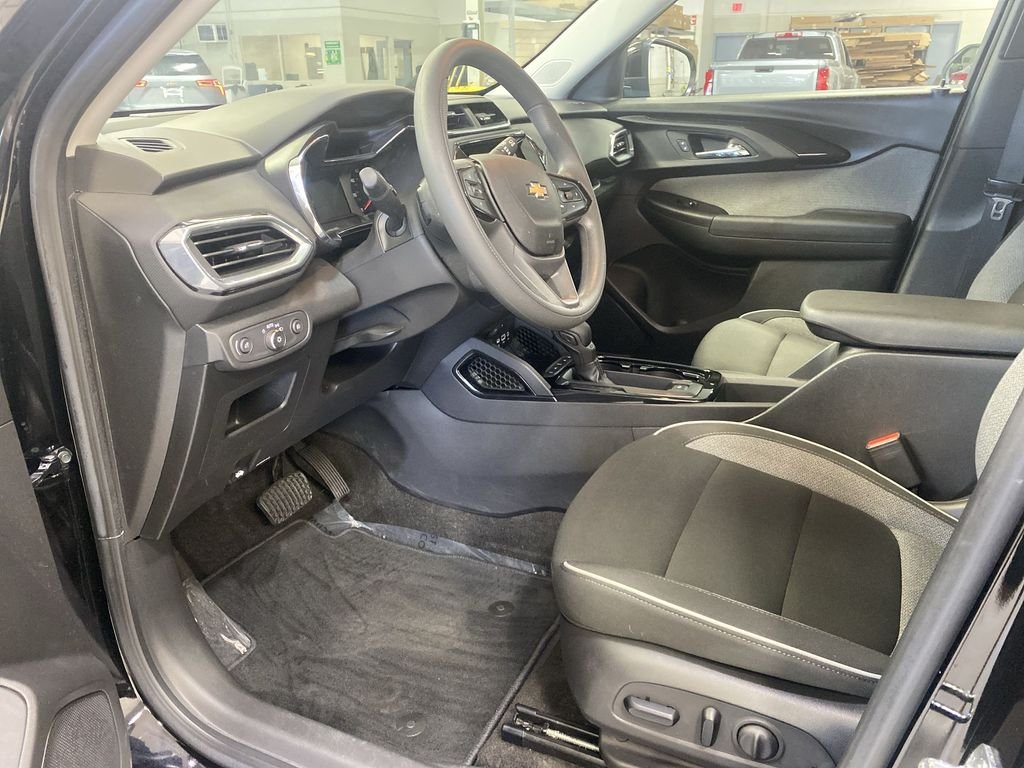 2023 Chevrolet TrailBlazer LT - Photo 10