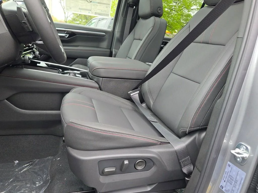 2026 Chevrolet Suburban RST - Photo 26