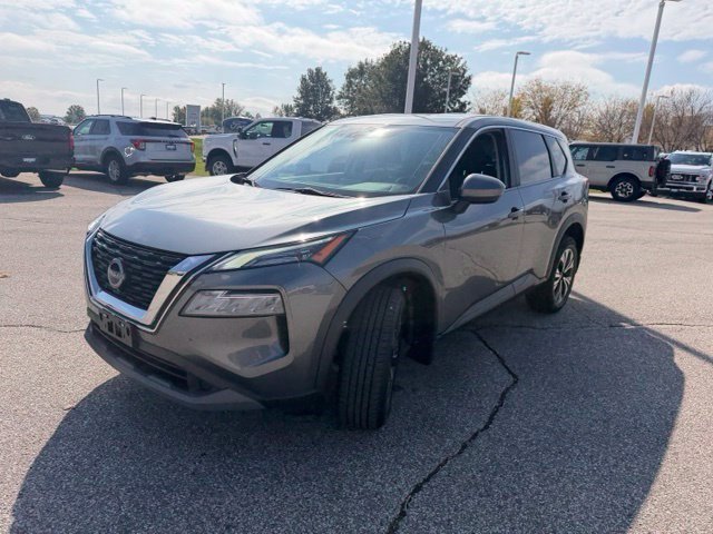 Certified Used 2023 Gun Metallic Nissan SV image 3