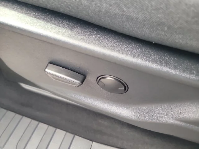 Used 2025 Gray Ford XLT image 20