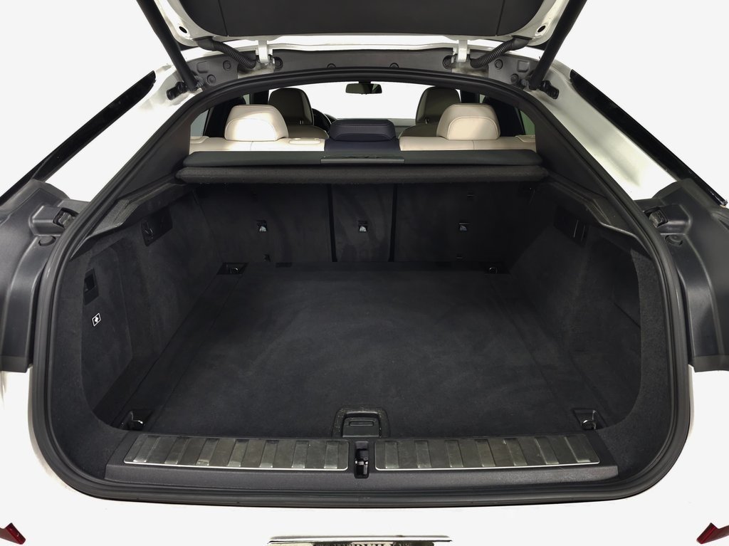 2023 BMW X6 - Image 5