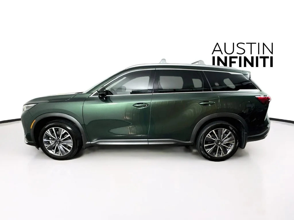 Certified Used 2027 Green INFINITI LUXE image 6