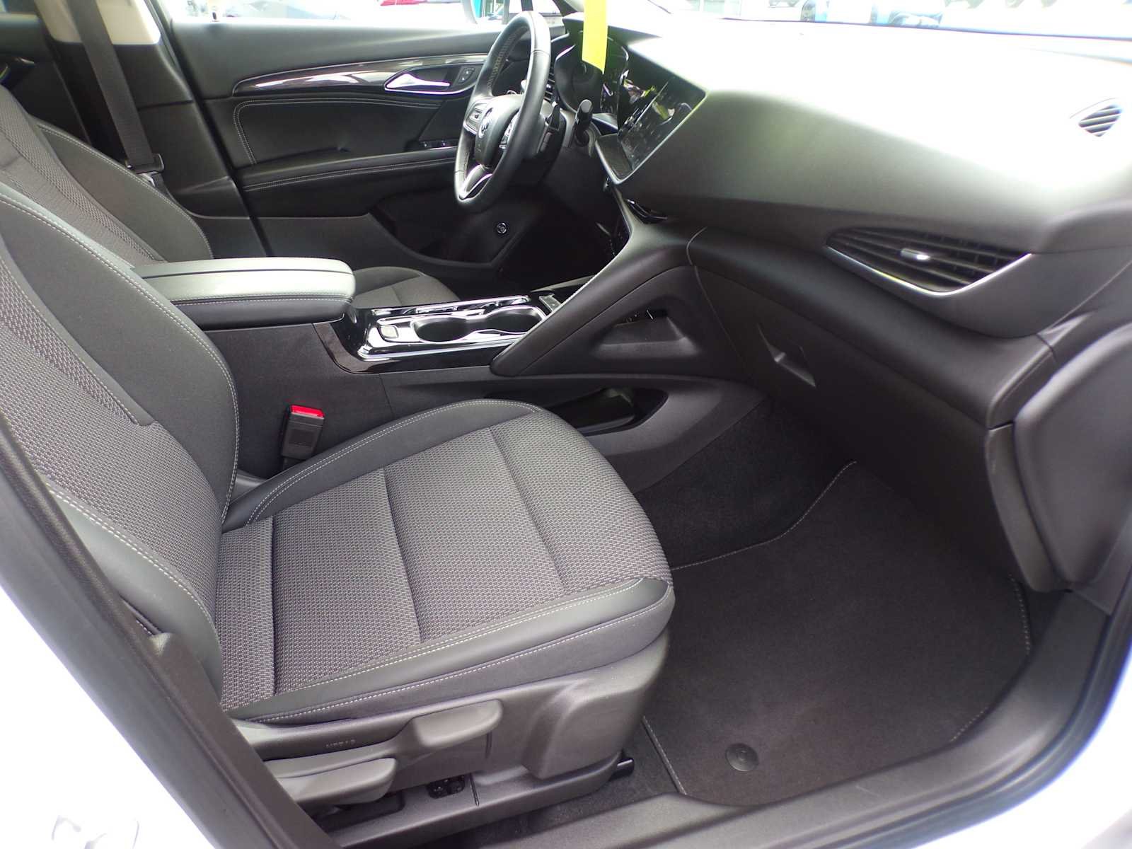Used 2022 Summit White Buick Preferred image 18
