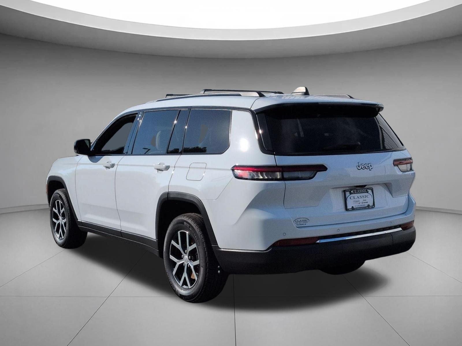 Used 2025 Bright White Clearcoat Jeep Limited image 3
