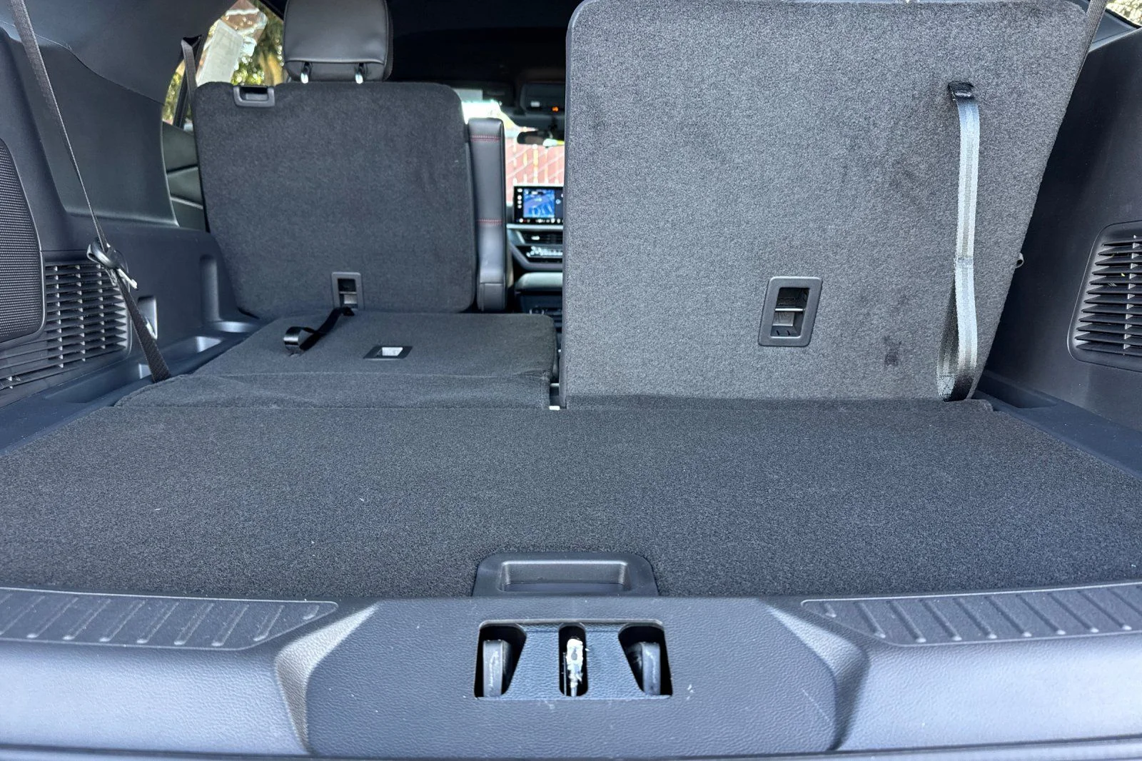 New 2026 Carbonized Gray Metallic Ford ST-Line image 18