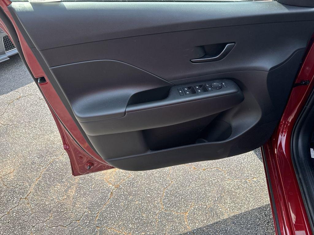 2025 Hyundai Kona EV SEL - Photo 10