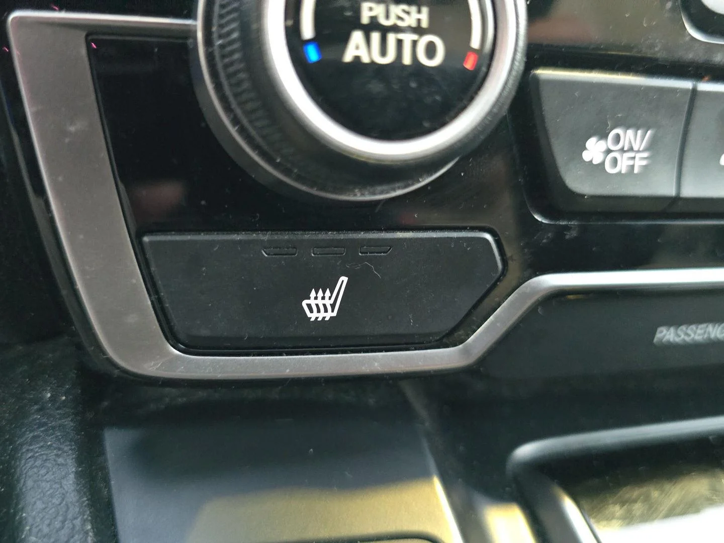 Used 2021 Platinum White Pearl Honda Touring image 21