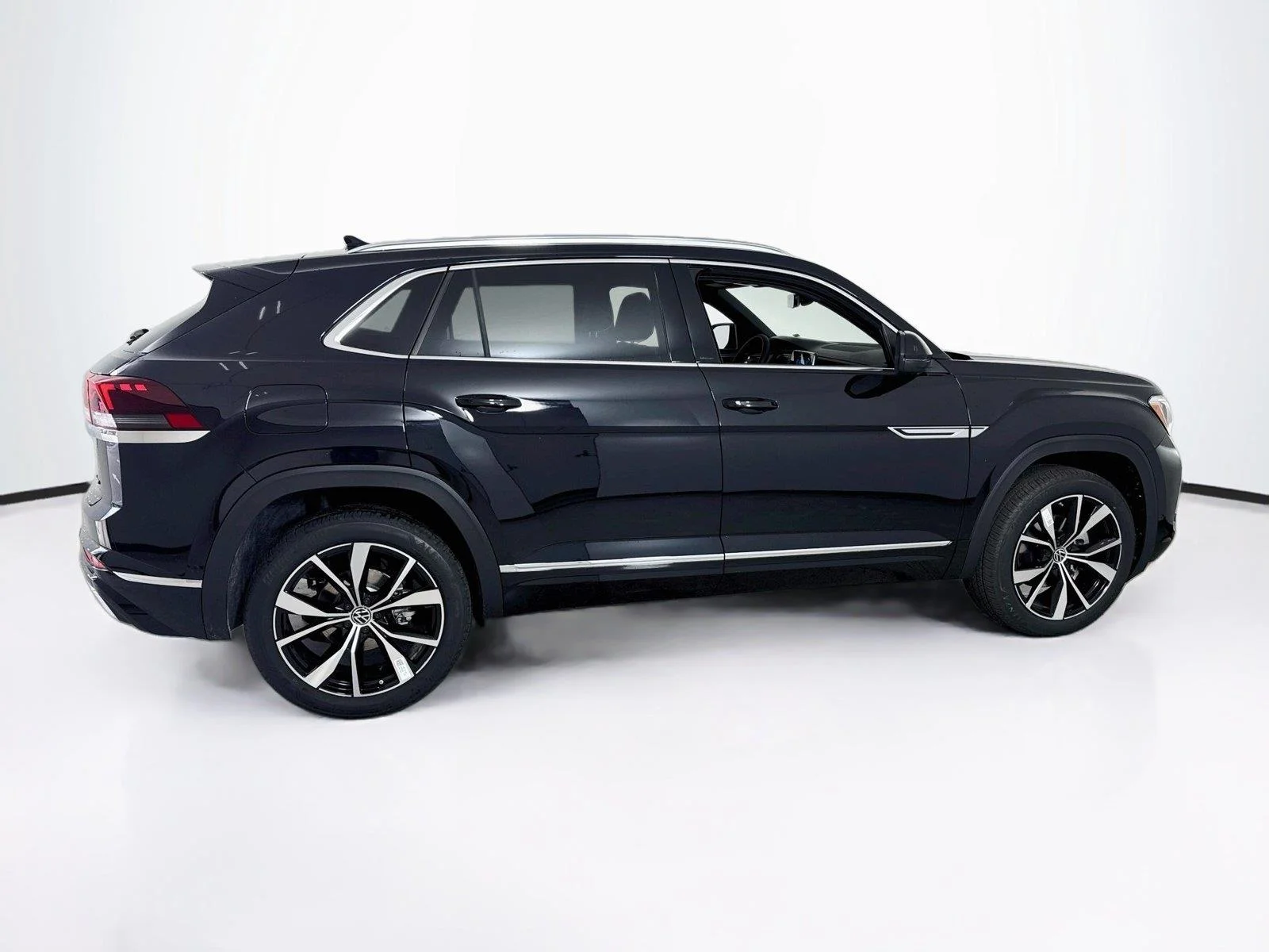 New 2026 Deep Black Pearl Volkswagen 2.0T SEL Premium R-Line image 8