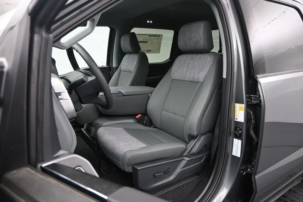 New 2026 Carbonized Gray Metallic Ford XLT image 8