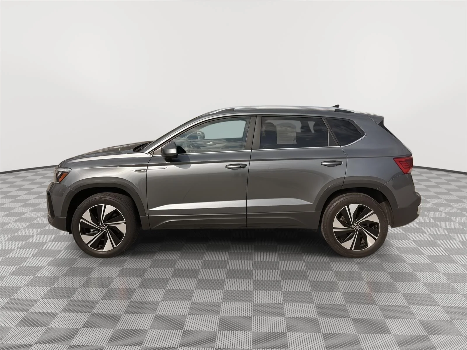 Certified Used 2024 GRAY Volkswagen SE image 6