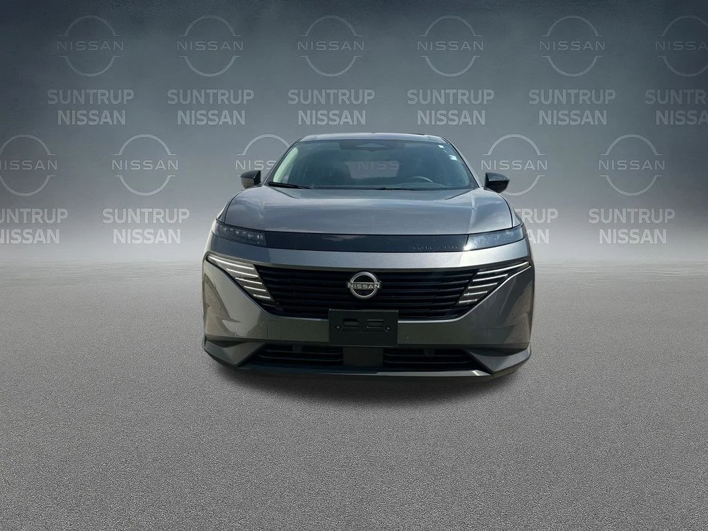 Used 2025 Gray Nissan SV image 39