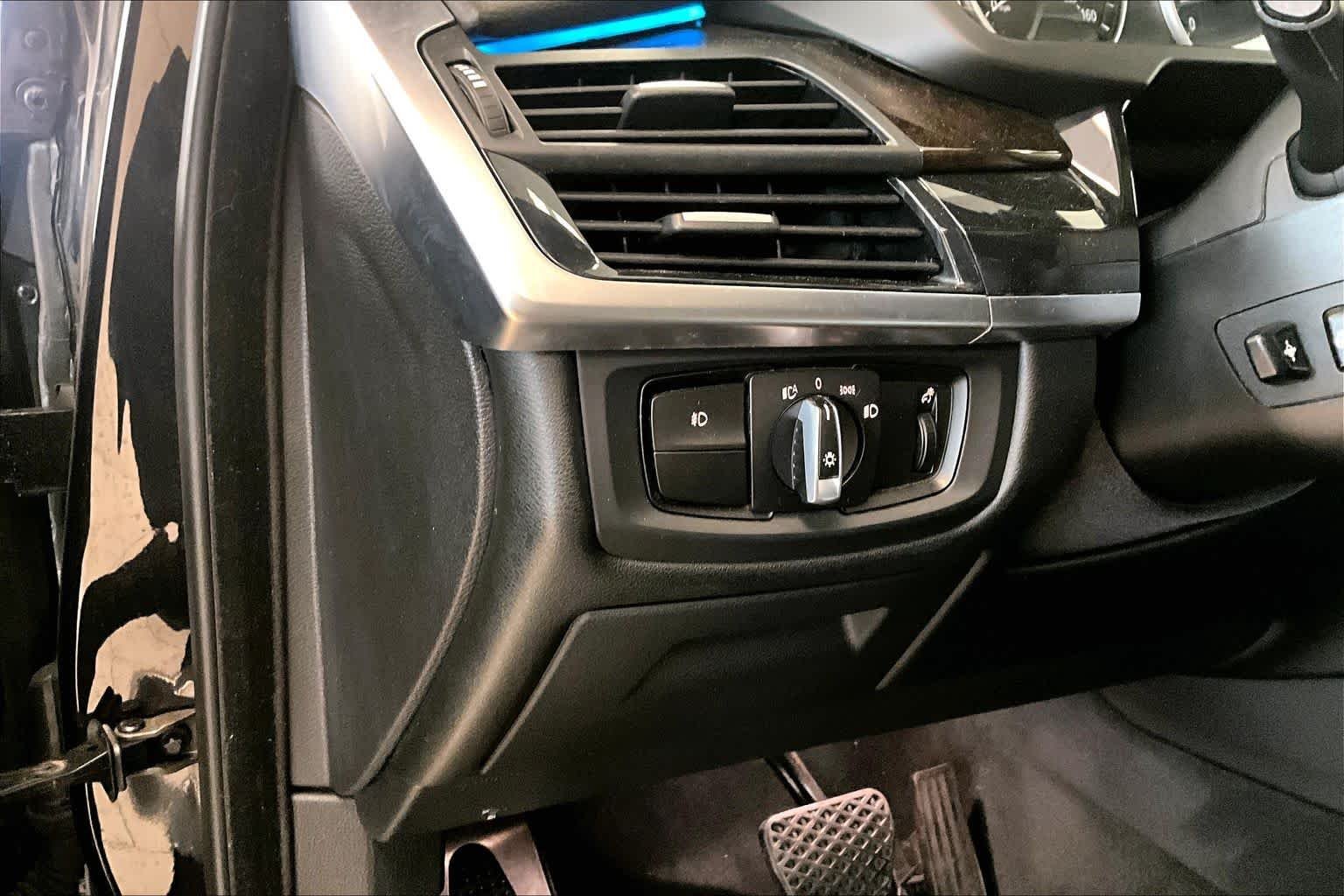 Used 2017 Black Sapphire Metallic BMW xDrive35i image 29