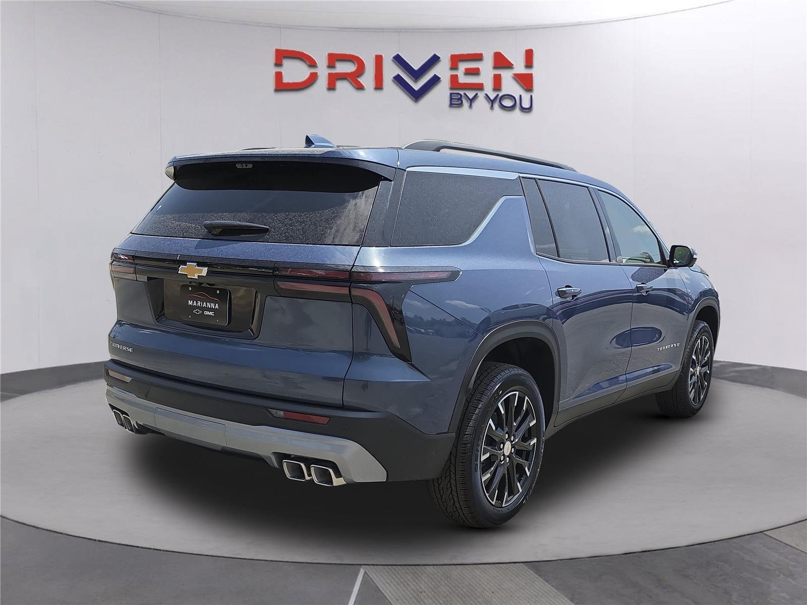2026 Chevrolet Traverse LT - Photo 4