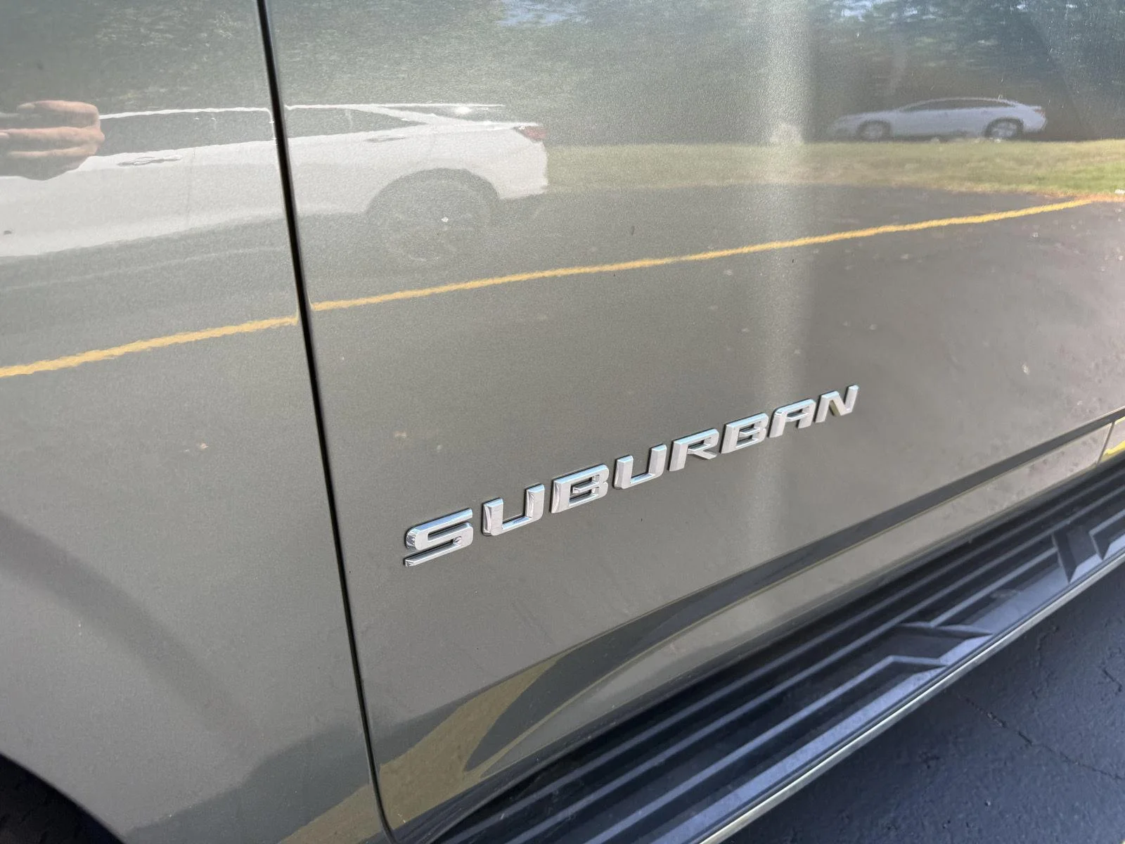 Used 2023 Silver Sage Metallic Chevrolet LT image 6