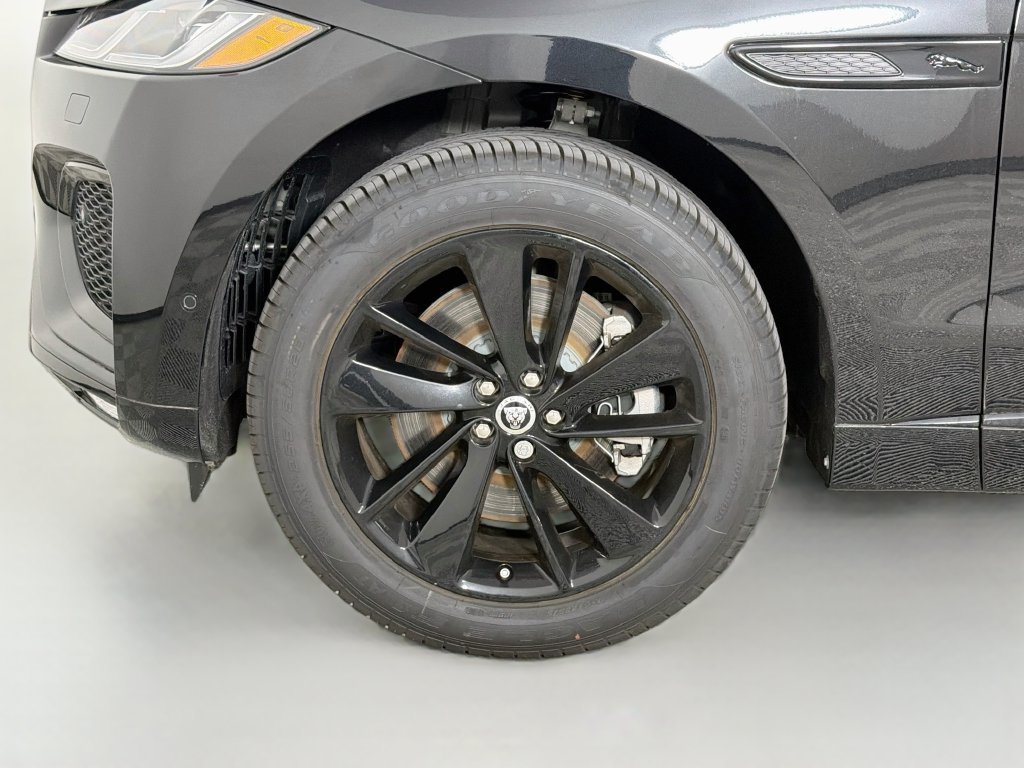 New 2026 Santorini Black Jaguar P250 R-Dynamic S image 33