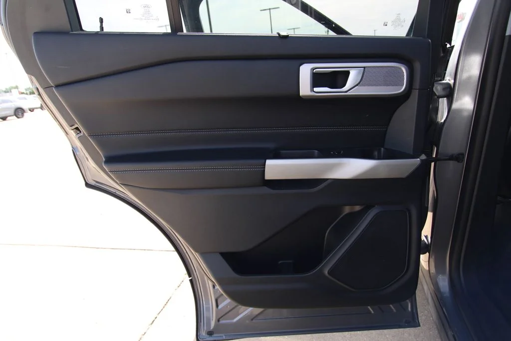 Used 2022 Gray Ford Limited image 43