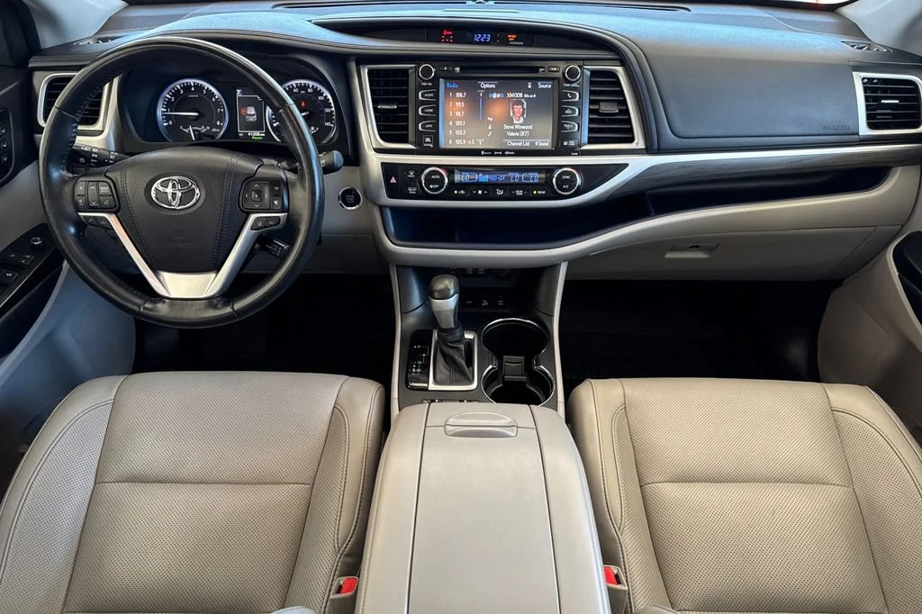 2017 Toyota Highlander Limited Platinum - Photo 13