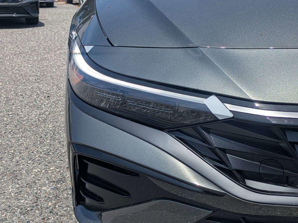 New 2026 Gray Hyundai Limited image 9
