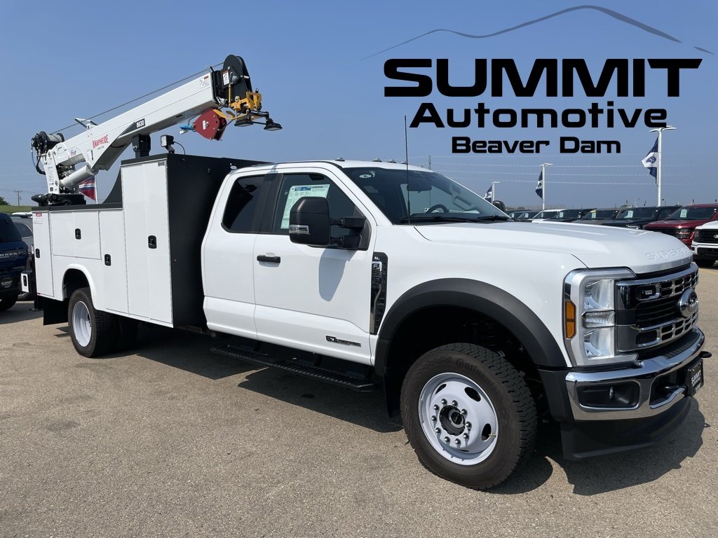 2025 Ford F-550 Super Duty Chassis Cab