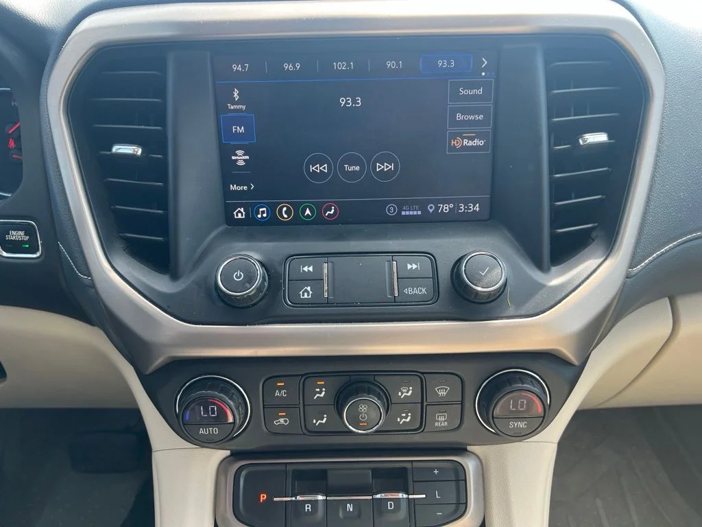 Used 2020 White Frost Tri-Coat GMC Denali image 13