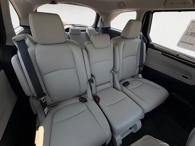 New 2026 Platinum White Pearl Honda EX-L image 18