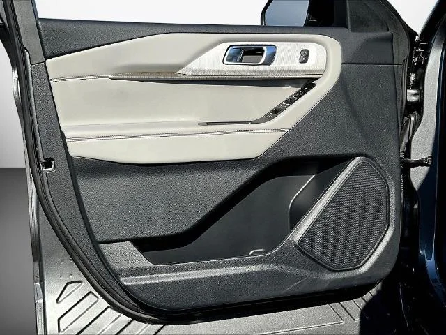 New 2026 Carbonized Gray Metallic Ford Active image 70