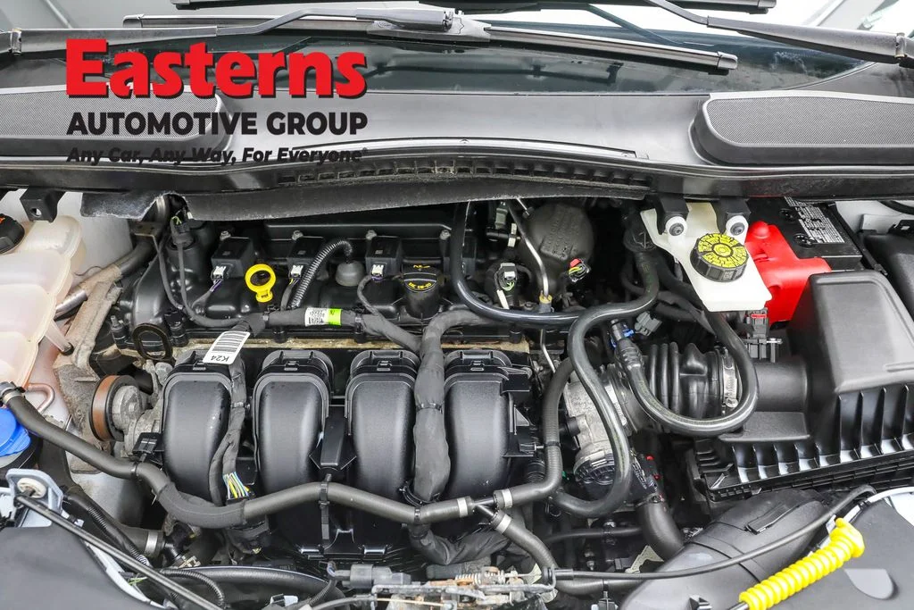 Used 2021 White Ford XL image 7