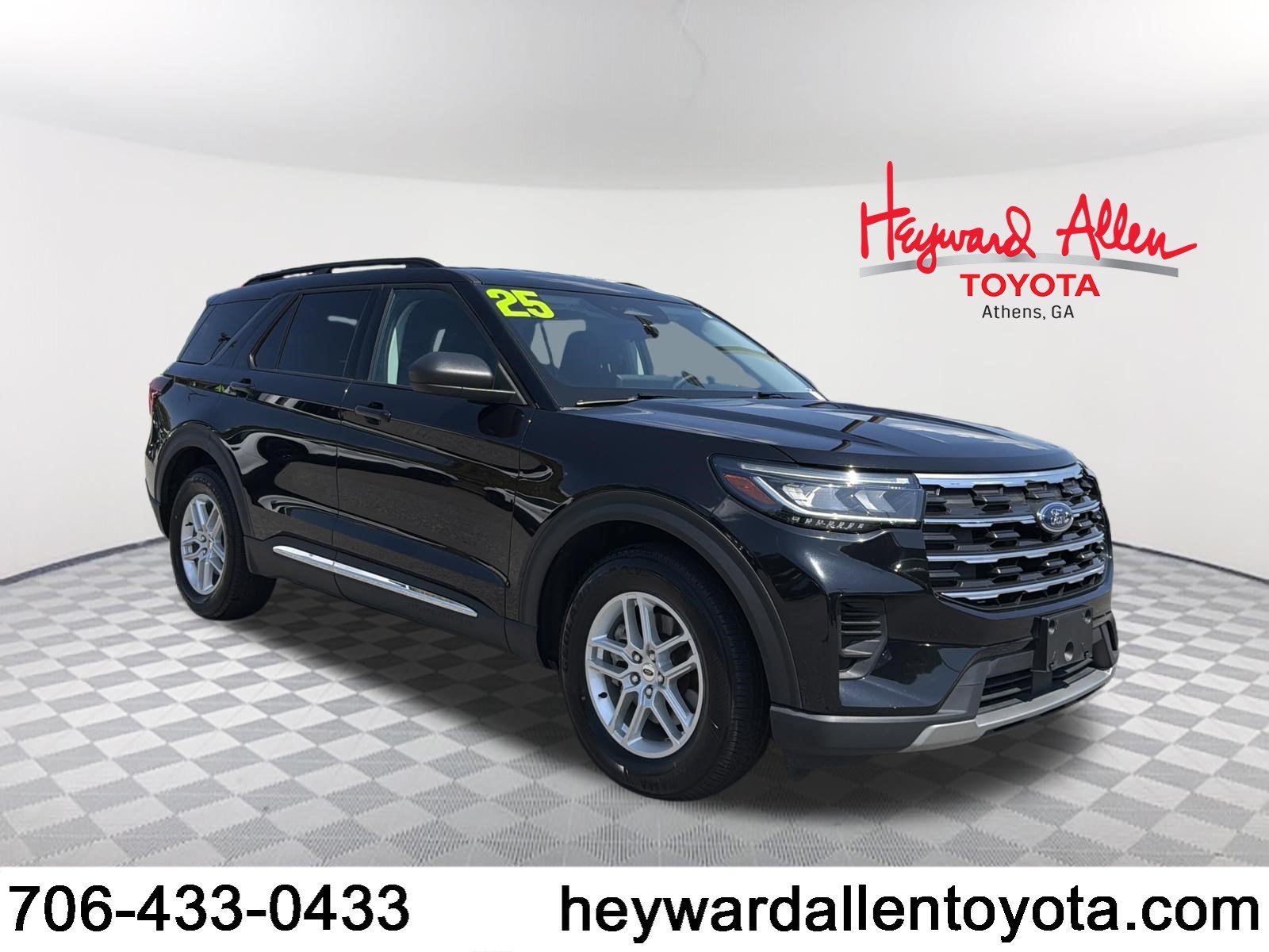 Used 2025 Black Metallic Ford Active image 1
