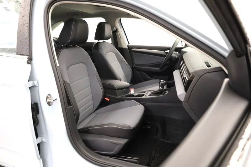 New 2026 Gray Volkswagen 1.5T SE image 31