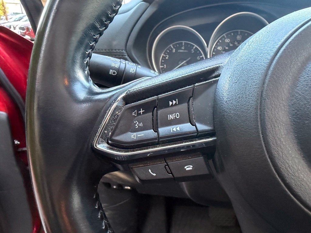 Used 2018 Soul Red Crystal Metallic Mazda Grand Touring image 18