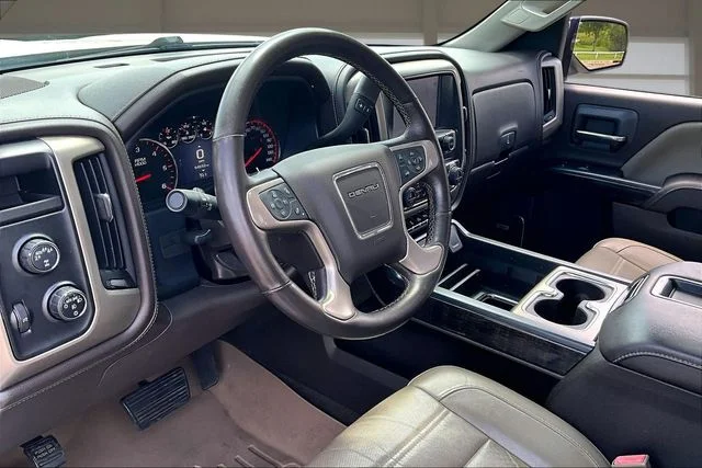 Used 2015 White GMC Denali image 14