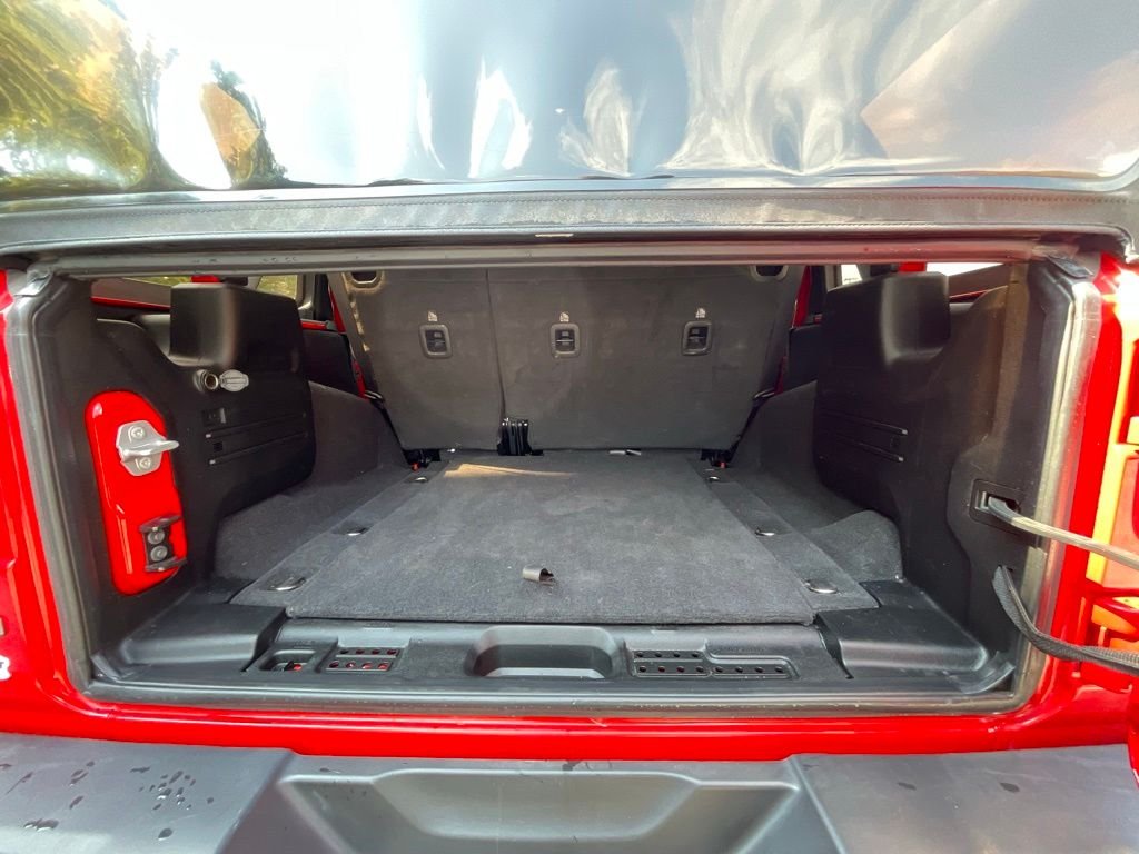 Used 2021 Red Jeep Unlimited Rubicon image 26