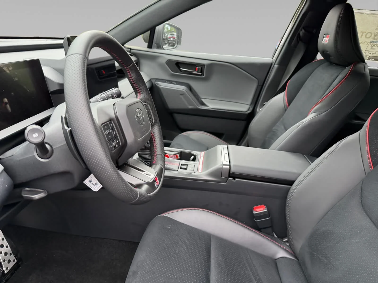 2026 Toyota RAV4 Plug-in Hybrid GR Sport - Photo 11