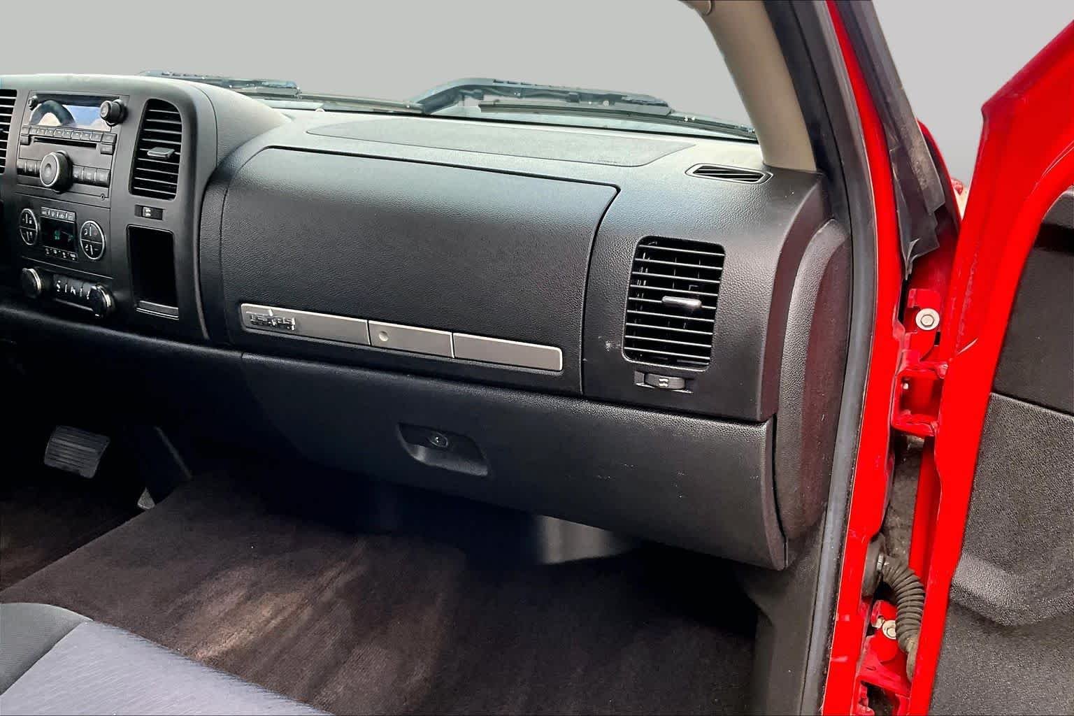 Used 2013 Fire Red GMC SLE image 18