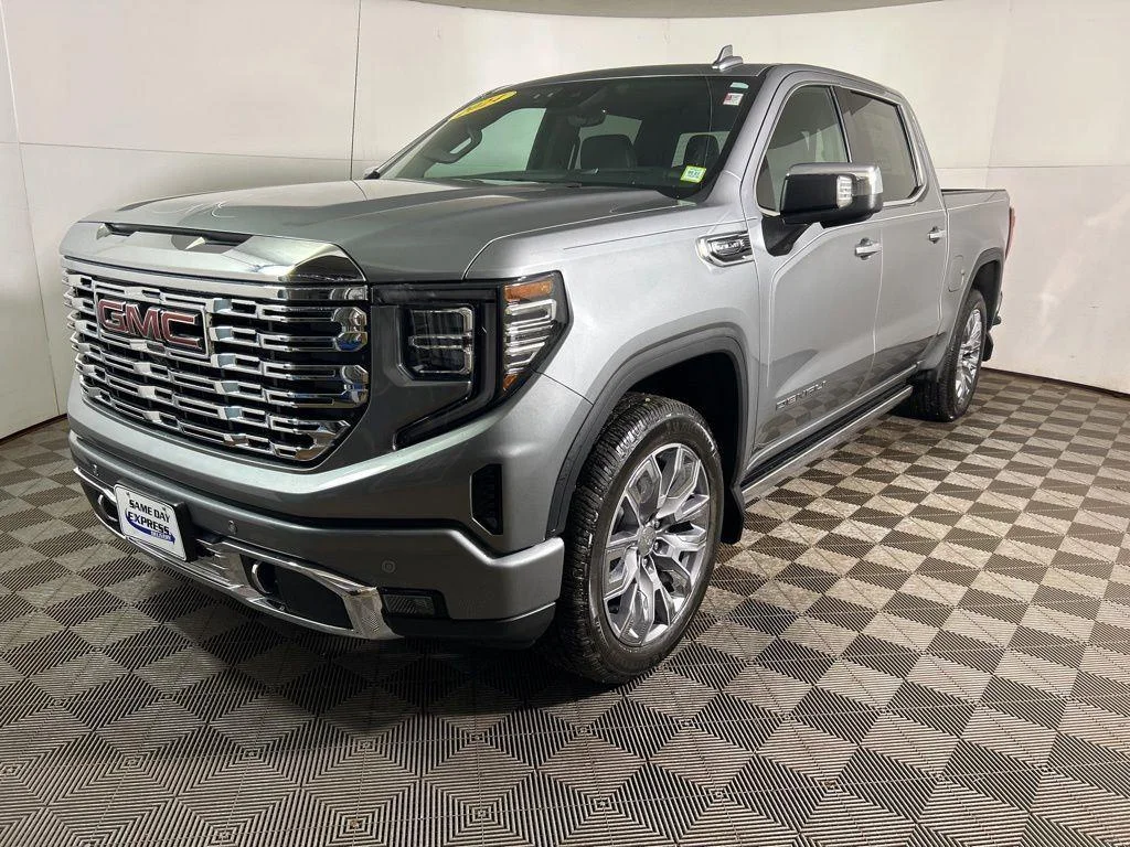 Used 2024 Sterling Metallic GMC Denali image 14