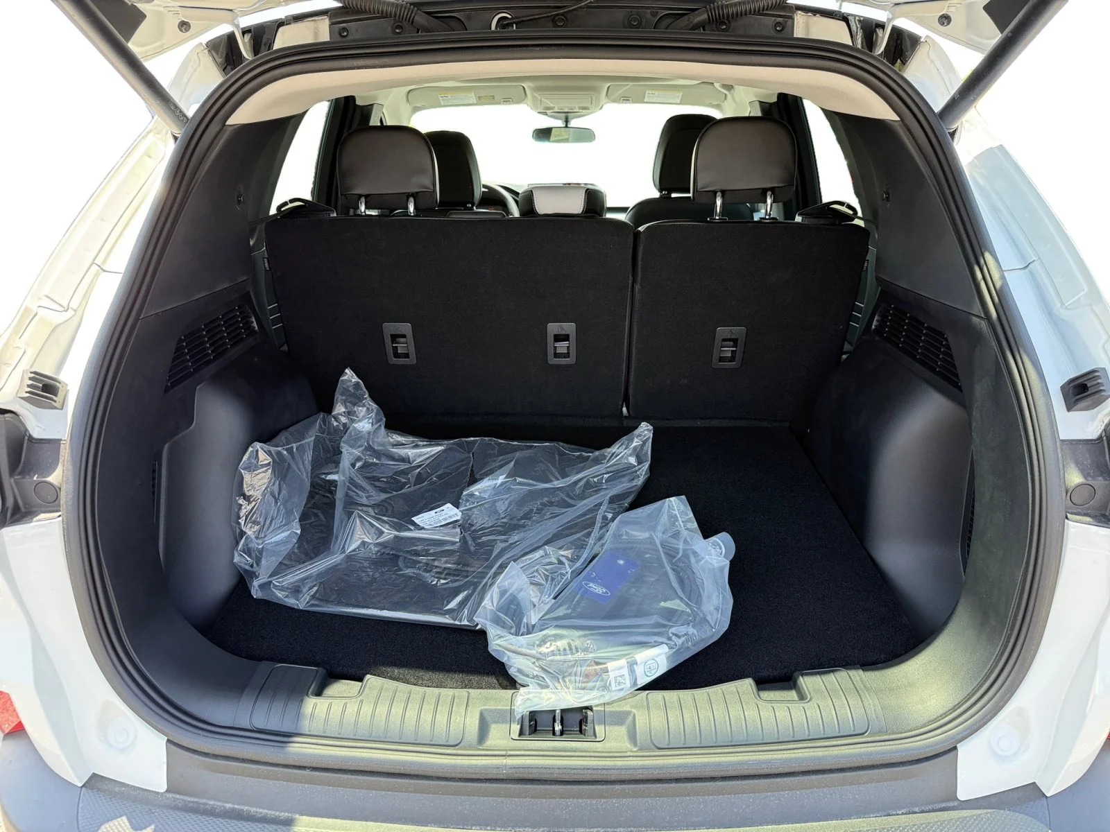 2025 Ford Escape Plug-in hybrid PHEV - Photo 17