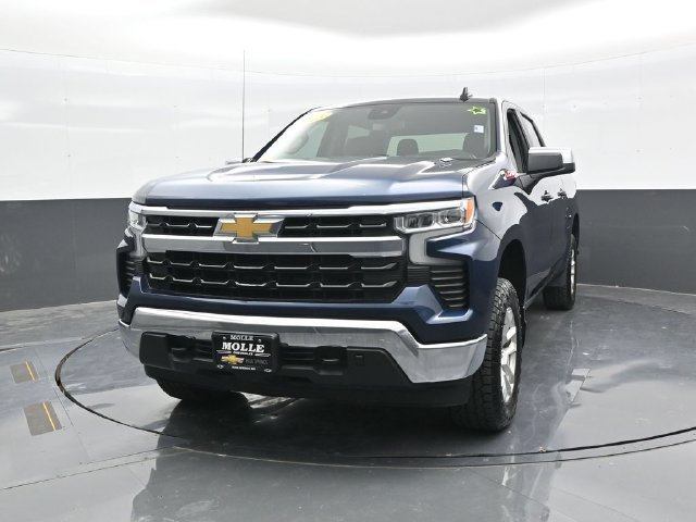 Used 2023 Chevrolet Silverado 1500 LT with VIN 1GCUDDE85PZ108132 for sale in Kansas City