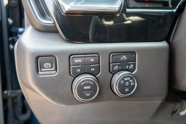 Used 2022 Blue Chevrolet RST image 22