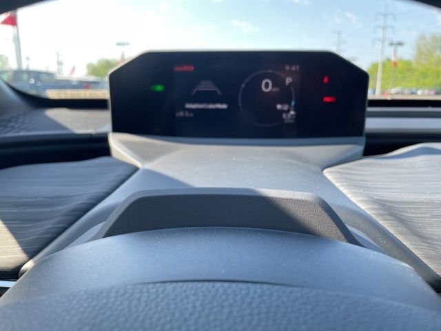 2026 Toyota C-HR SE - Photo 13