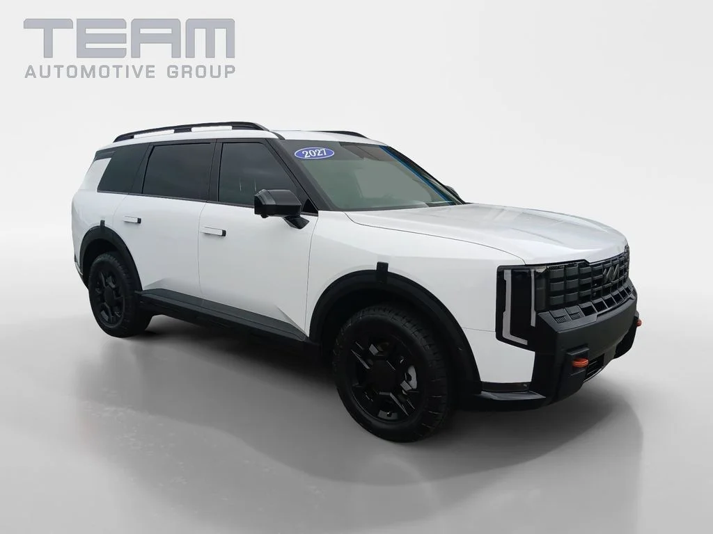 Used 2027 White Kia X-Pro SX-Prestige image 1