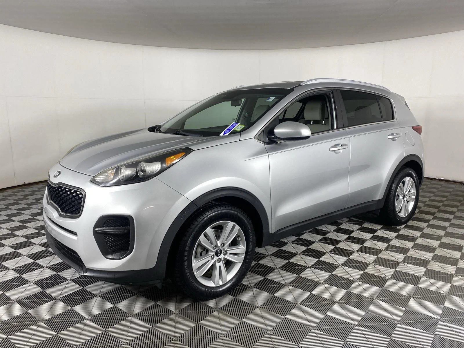 Used 2019 Other Kia LX image 3