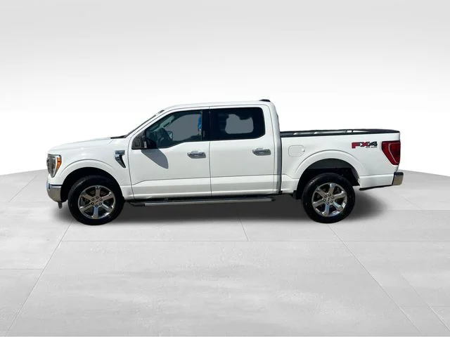 Used 2021 White Ford XLT image 3