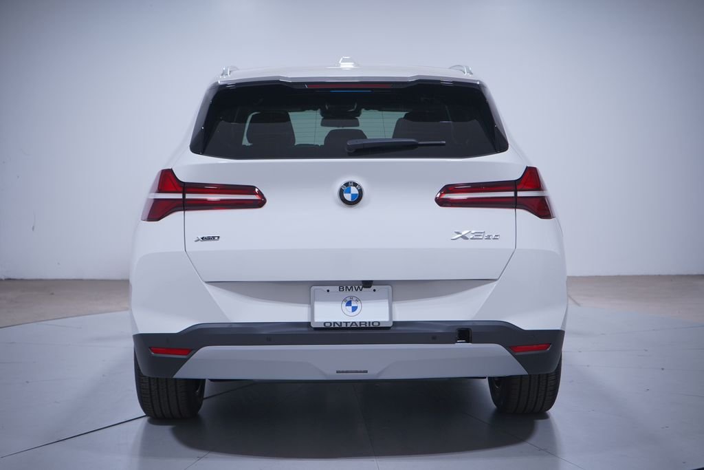 New 2026 Alpine White BMW 30 xDrive image 5