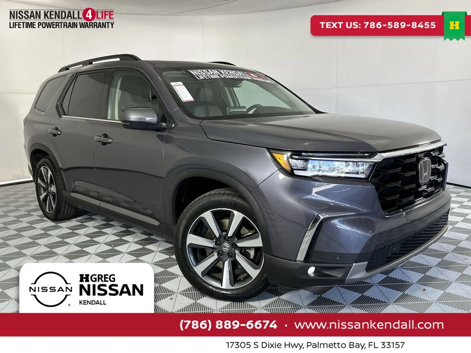 2024 Honda Pilot Touring 2WD's photo