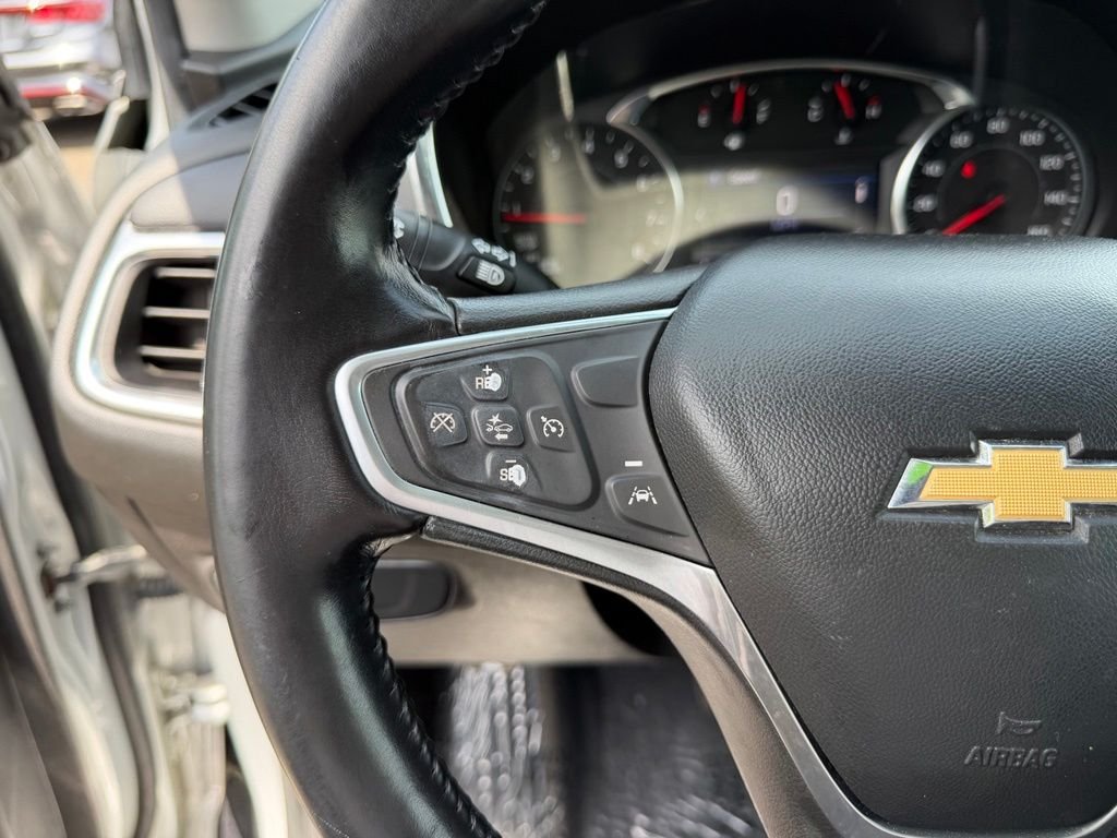 Used 2022 Silver Ice Metallic Chevrolet LT image 18