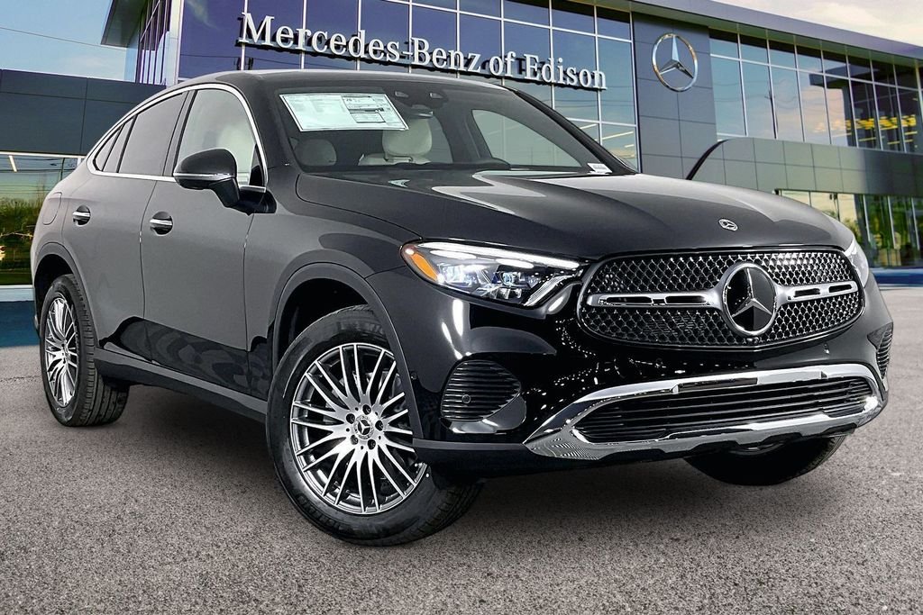 New 2026 Black Mercedes-Benz GLC 300 image 1