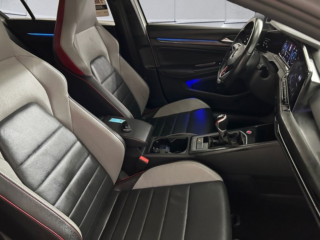 Used 2022 White Volkswagen Autobahn image 14