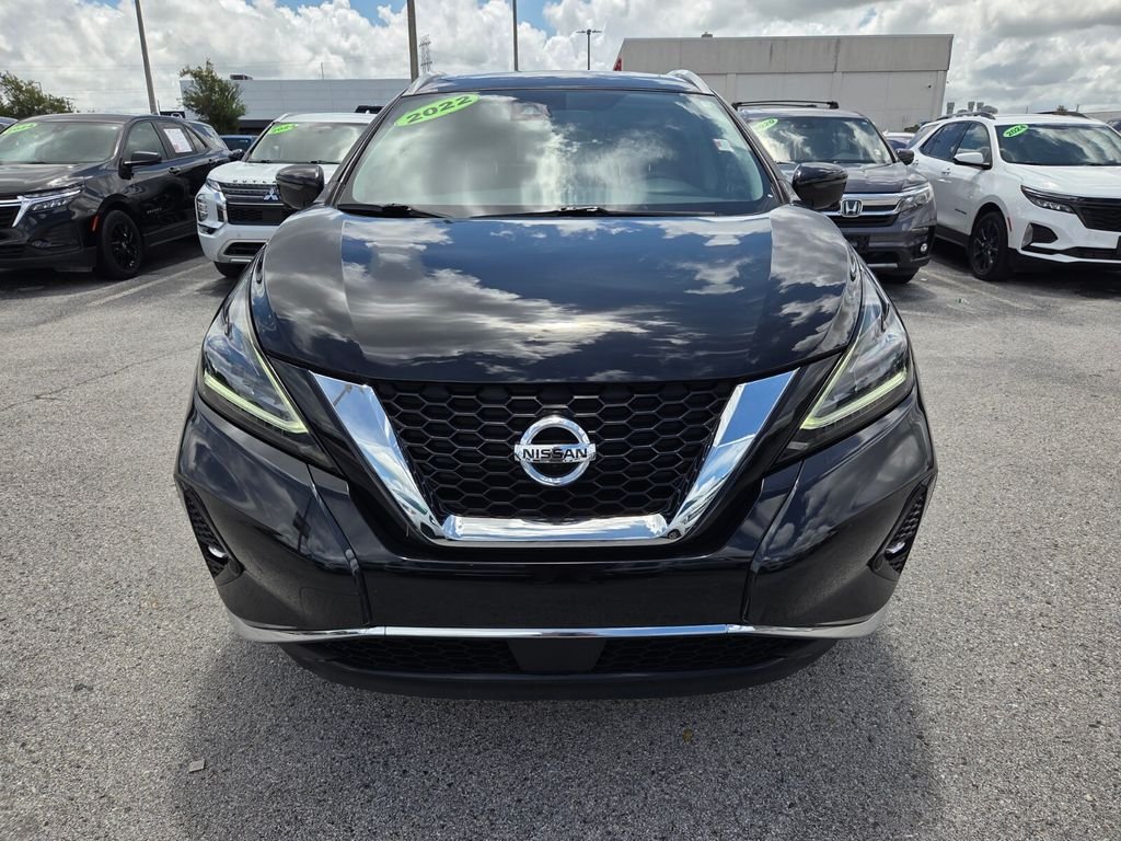 Used 2022 Black Nissan Platinum image 20