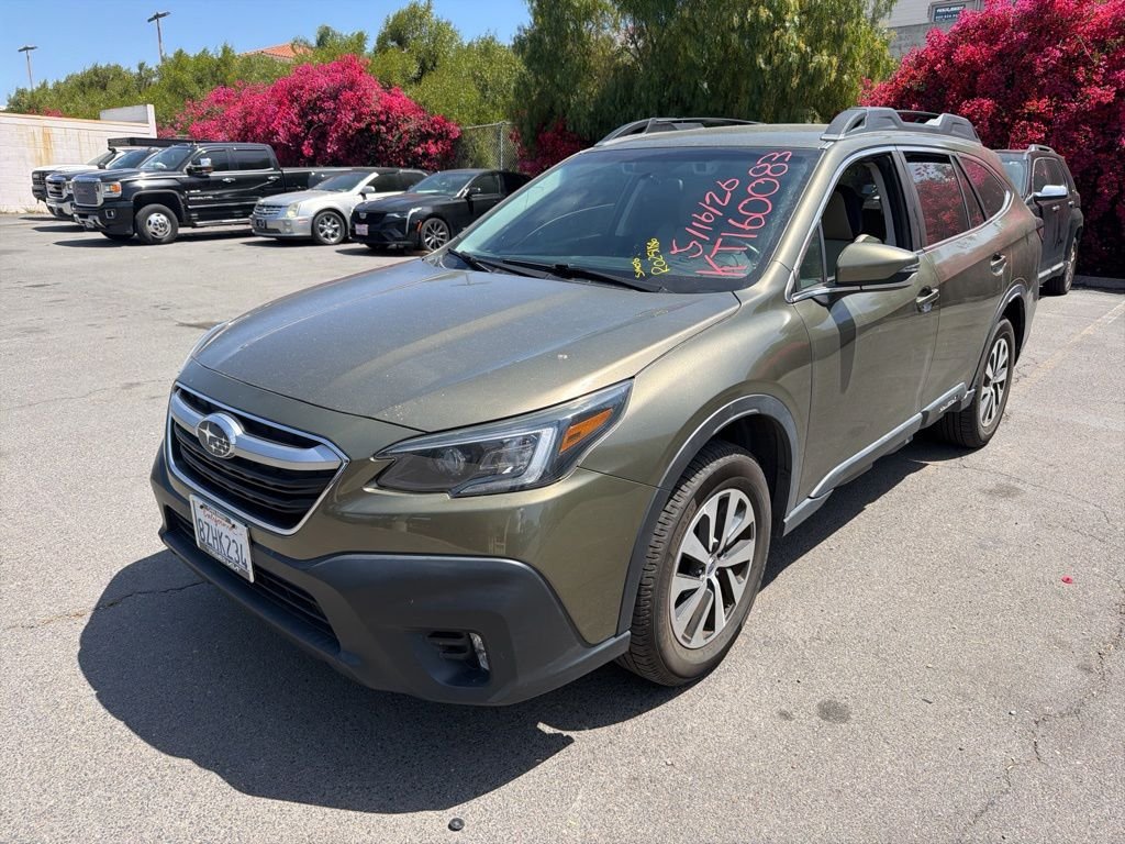 2022 Subaru Outback Premium's photo
