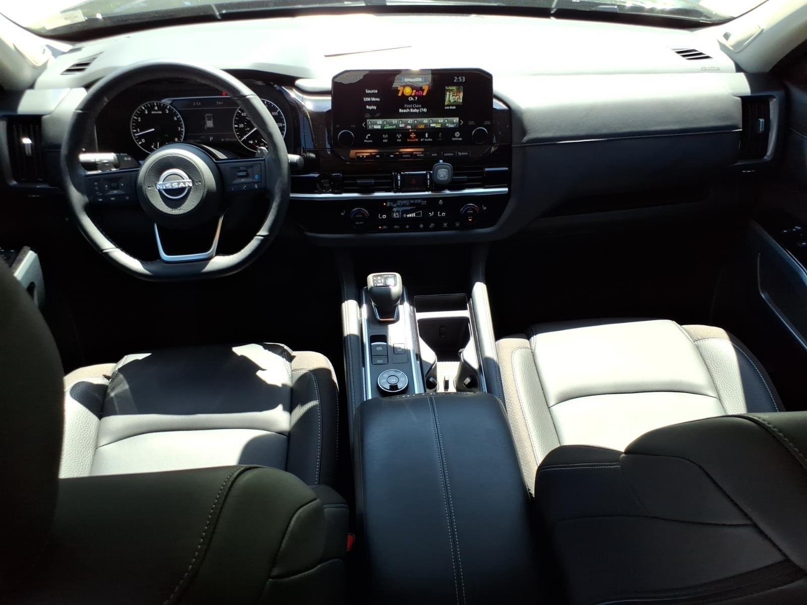 Used 2025 Super Black Nissan SL image 21